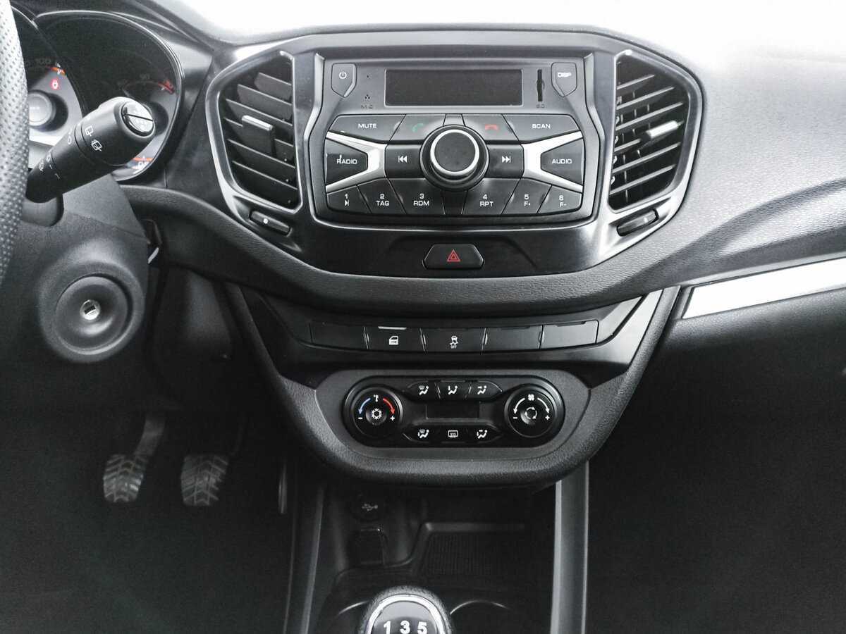 Купить Lada (ВАЗ) Vesta с пробегом. Фото: #12