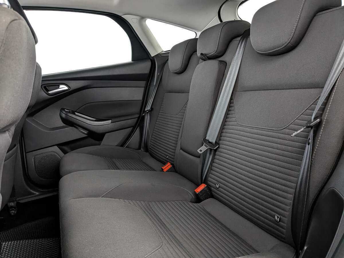Купить Ford Focus с пробегом. Фото: #9