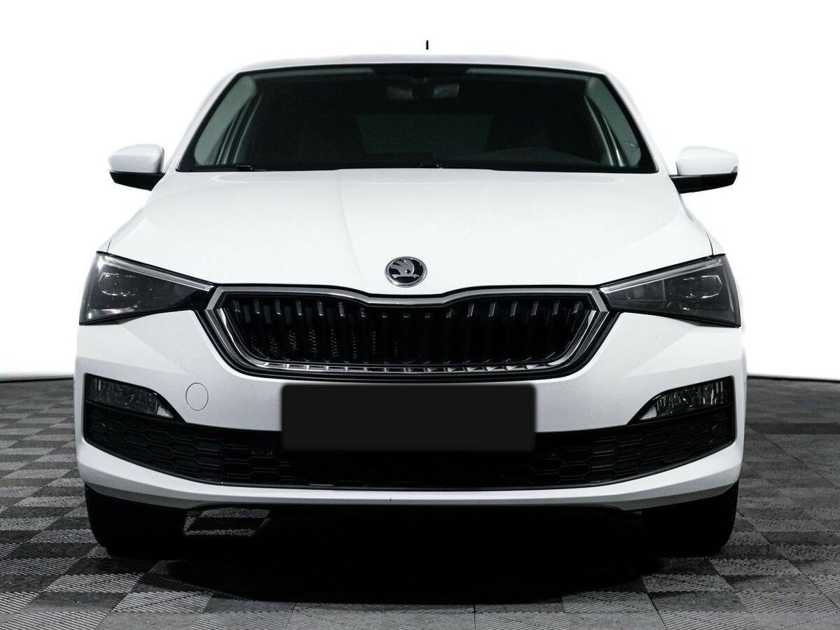 Купить Skoda Rapid с пробегом. Фото: #1