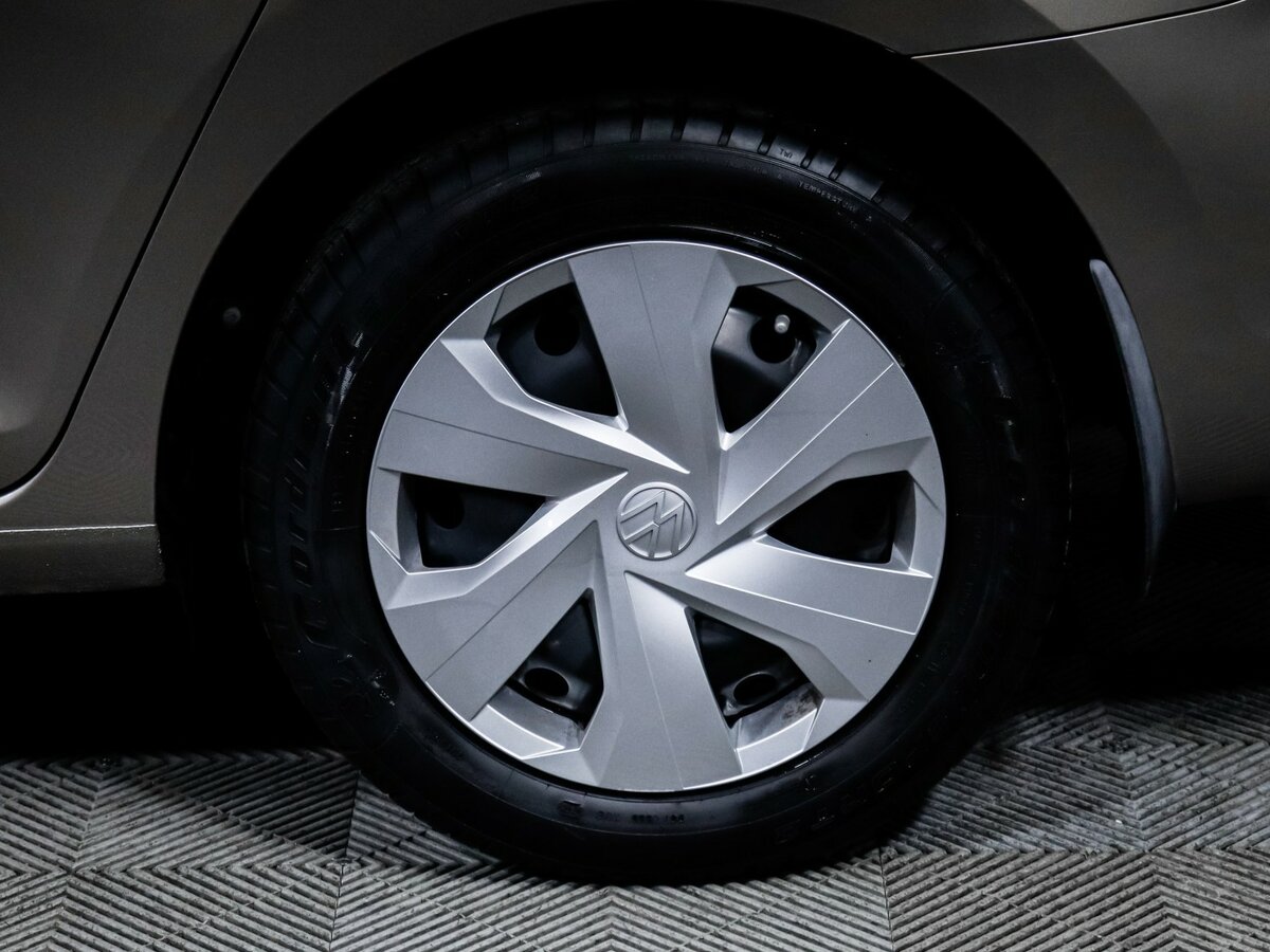 Купить Volkswagen Polo с пробегом. Фото: #11