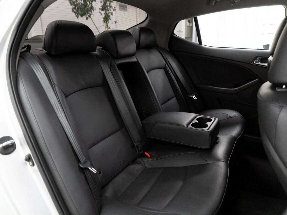 Купить Kia Optima с пробегом. Фото: #7