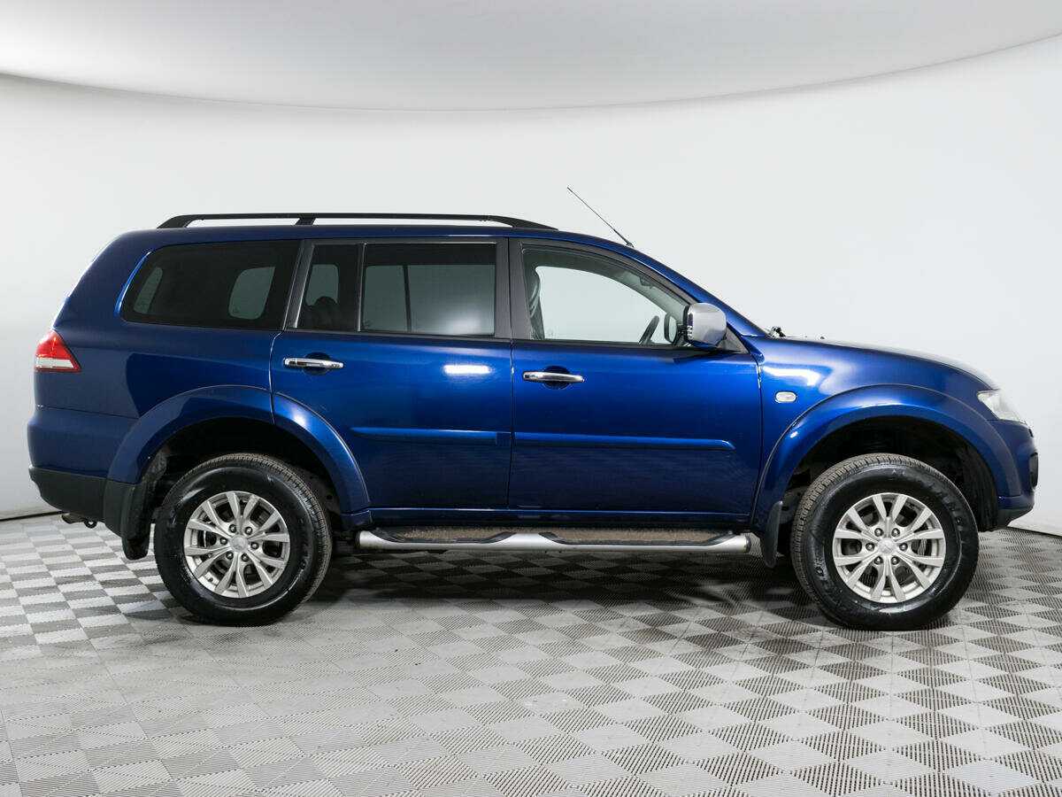Купить Mitsubishi Pajero Sport с пробегом. Фото: #3