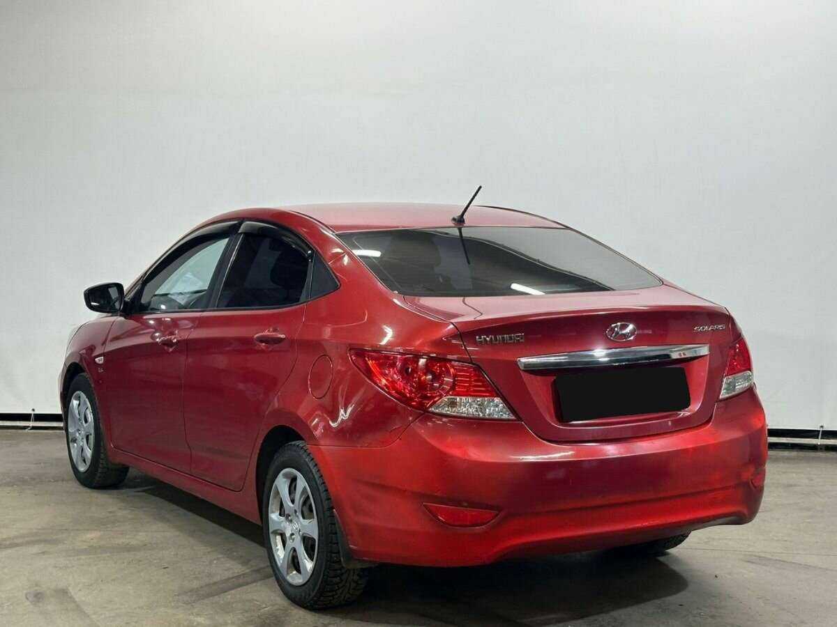 Купить Hyundai Solaris с пробегом. Фото: #6