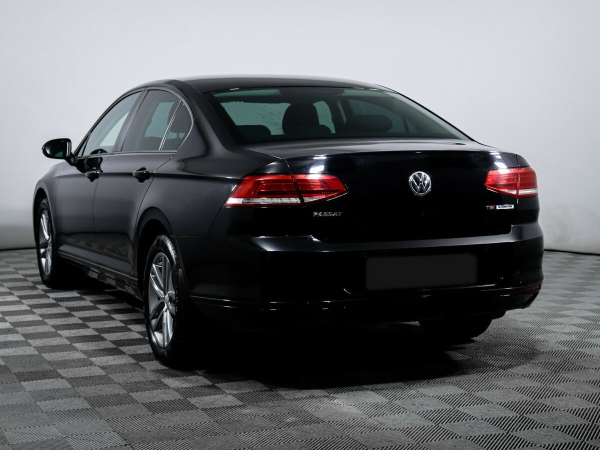 Купить Volkswagen Passat с пробегом. Фото: #5