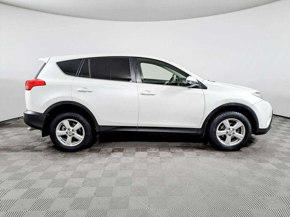 Купить Toyota RAV4 с пробегом. Фото: #3