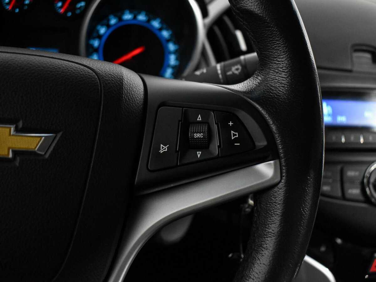 Купить Chevrolet Cruze с пробегом. Фото: #18