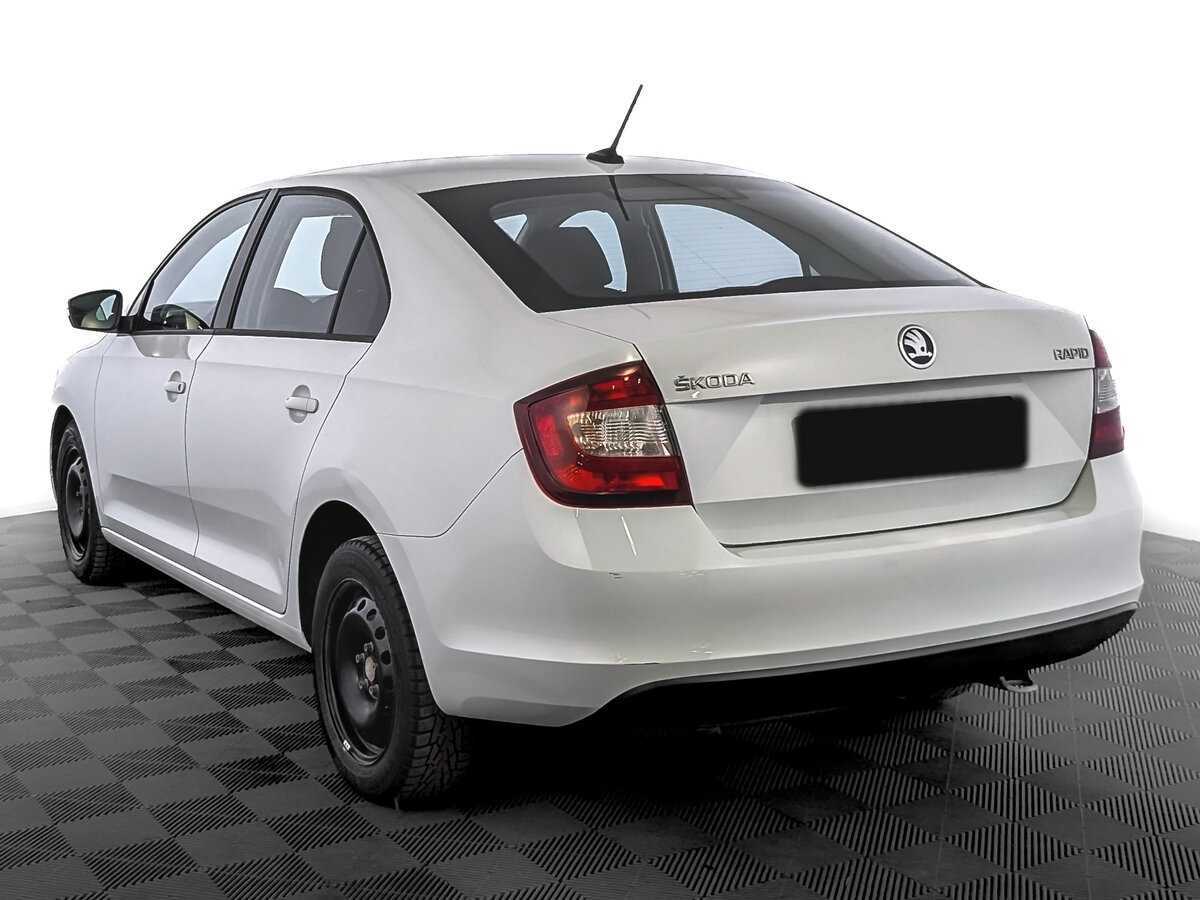 Купить Skoda Rapid с пробегом. Фото: #6