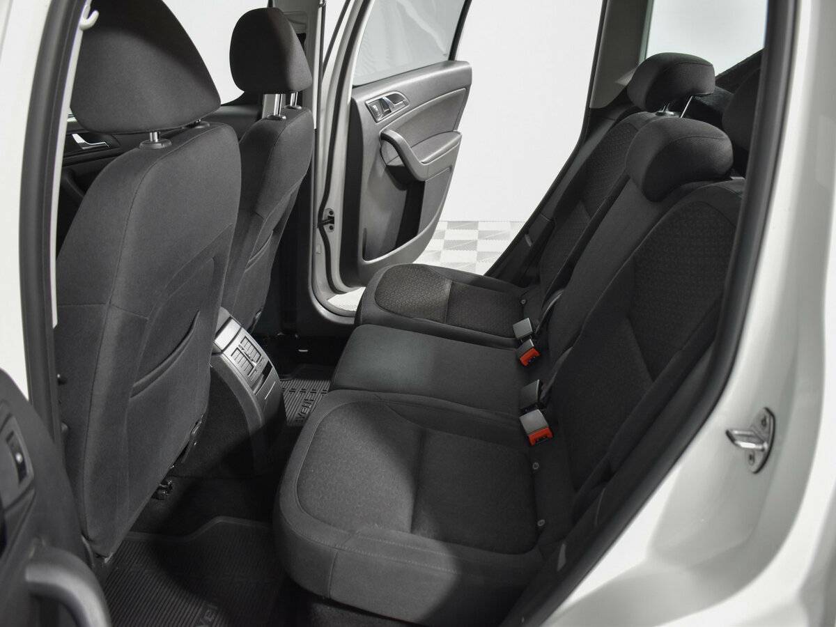 Купить Skoda Yeti с пробегом. Фото: #10