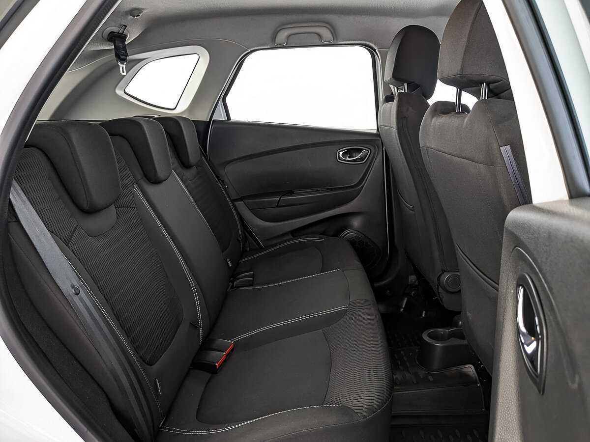 Купить Renault Kaptur с пробегом. Фото: #17