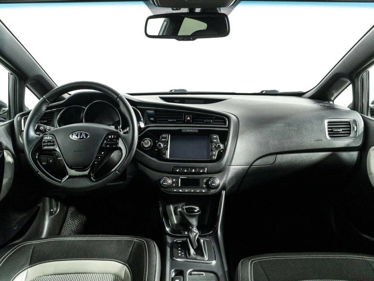 Купить Kia Ceed с пробегом. Фото: #12