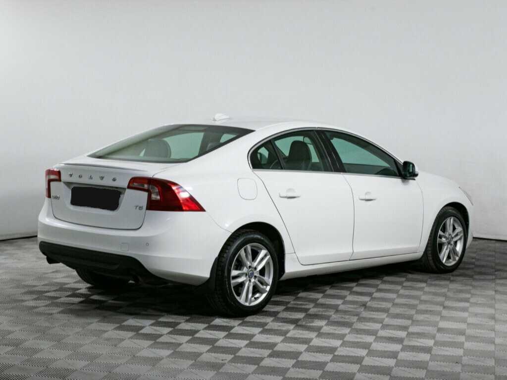 Купить Volvo S60 с пробегом. Фото: #3