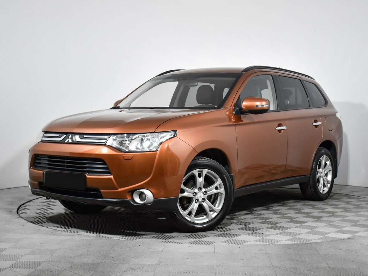 Купить Mitsubishi Outlander с пробегом. Фото: #0