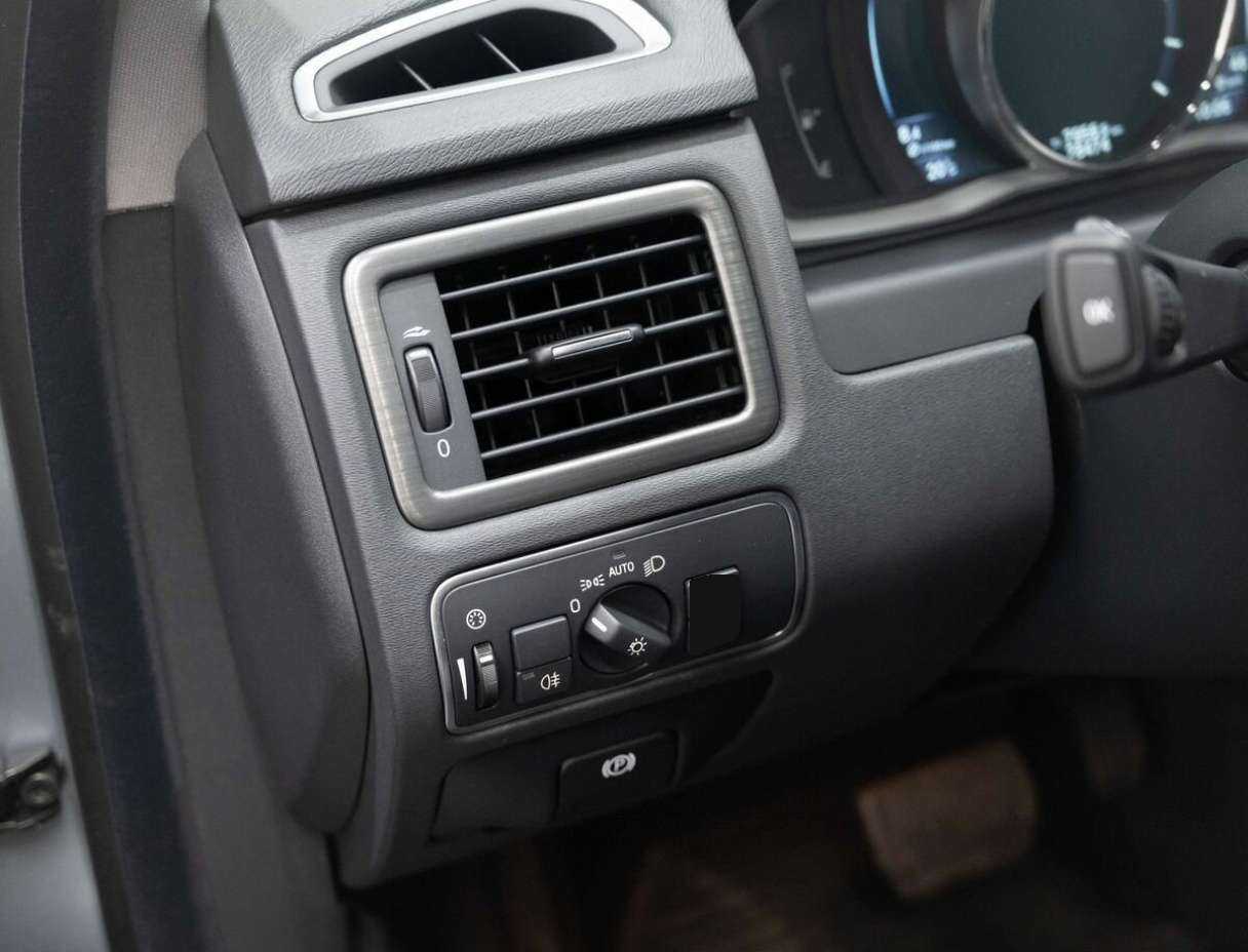 Купить Volvo XC70 с пробегом. Фото: #14