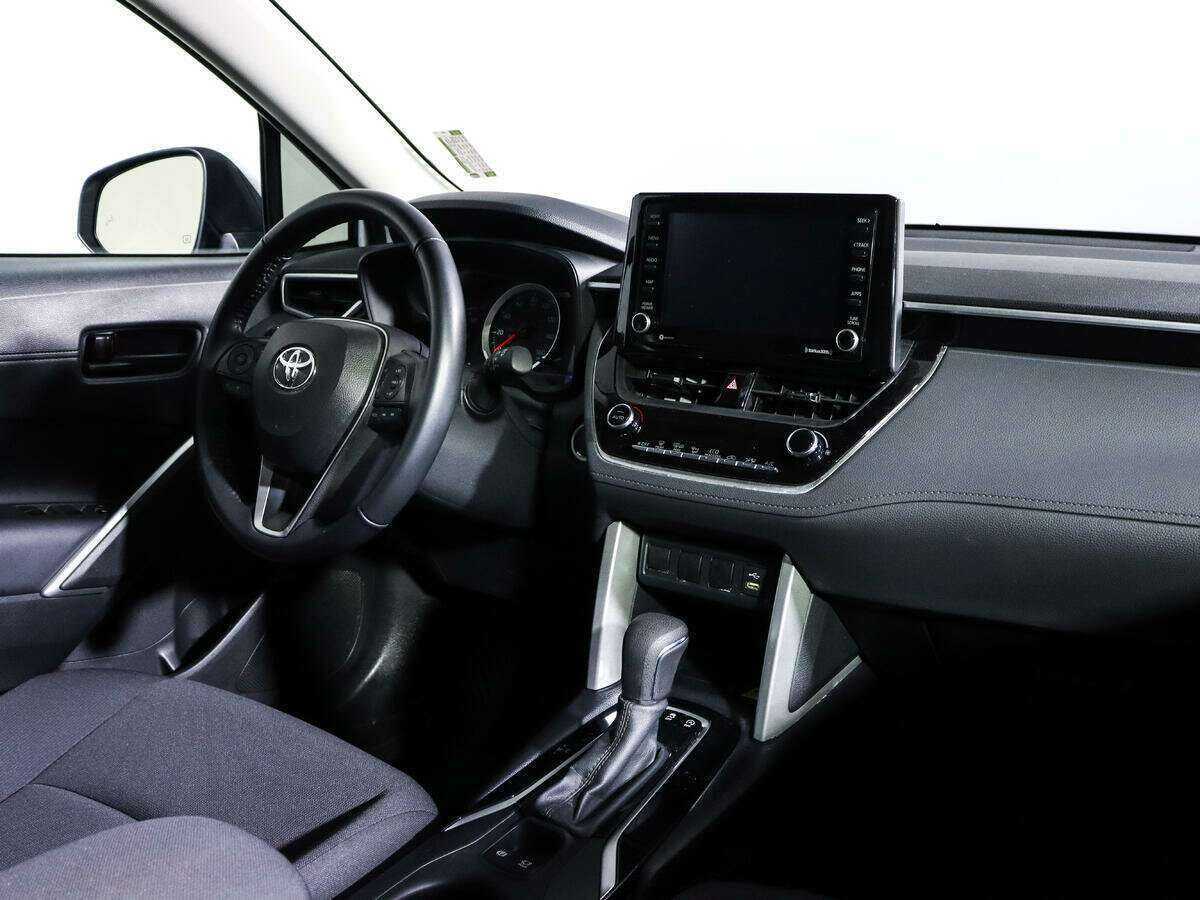 Купить Toyota Corolla Cross с пробегом. Фото: #6