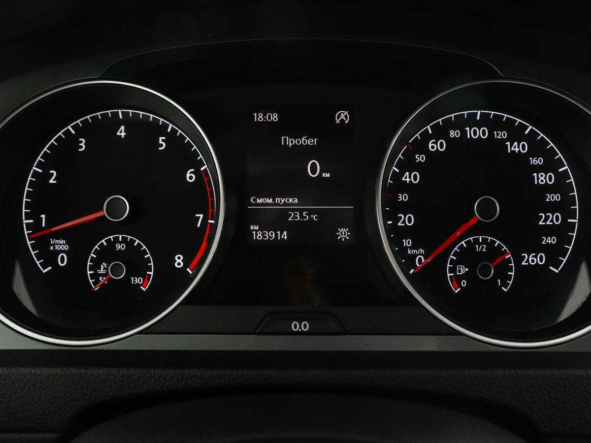 Купить Volkswagen Golf с пробегом. Фото: #8