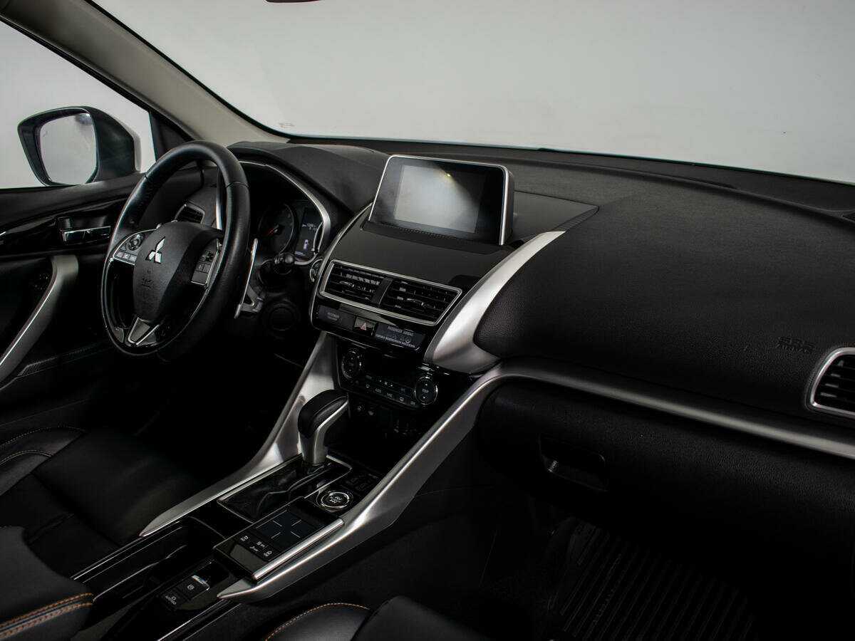 Купить Mitsubishi Eclipse Cross с пробегом. Фото: #8