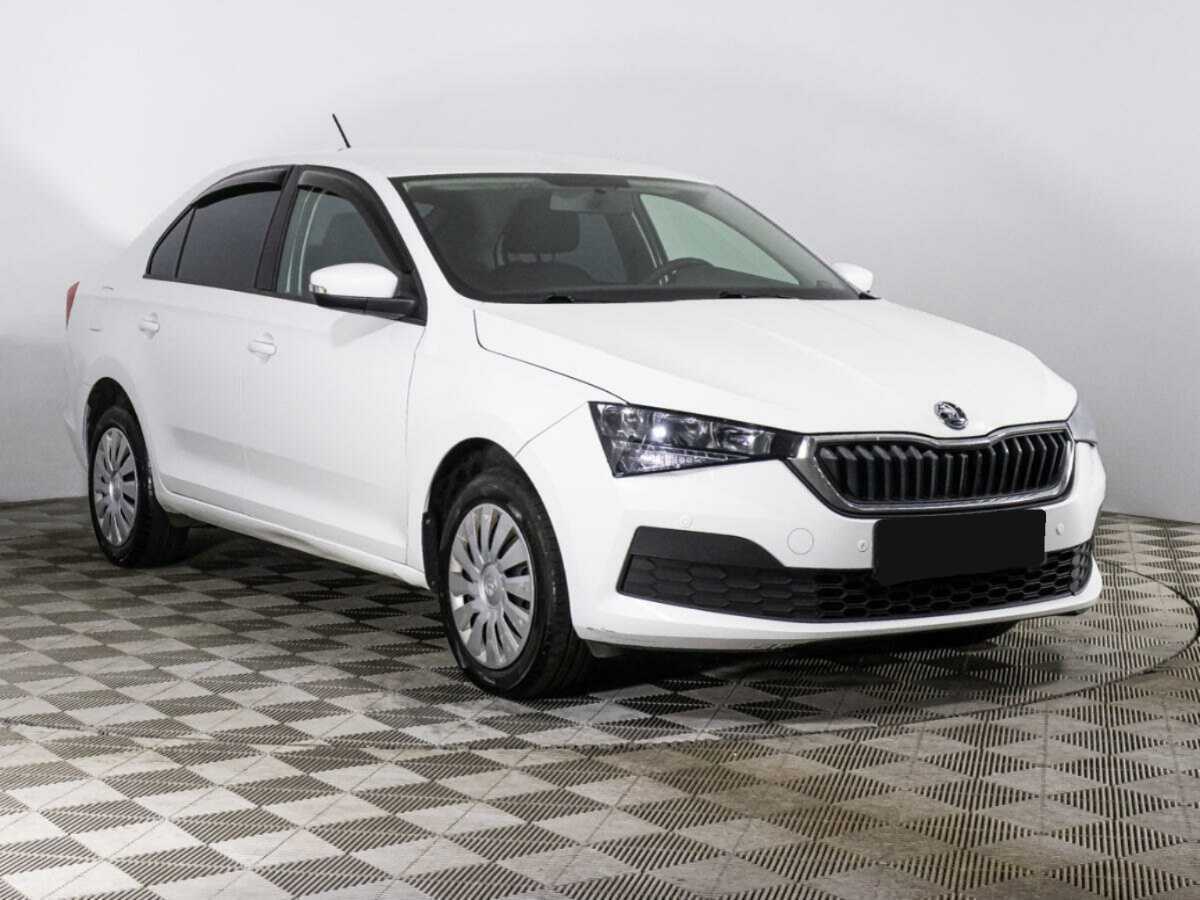 Купить Skoda Rapid с пробегом. Фото: #2