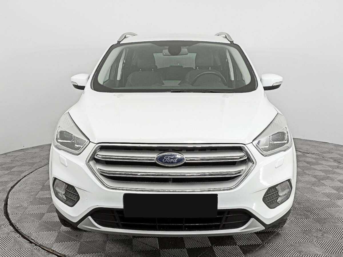 Купить Ford Kuga с пробегом. Фото: #1