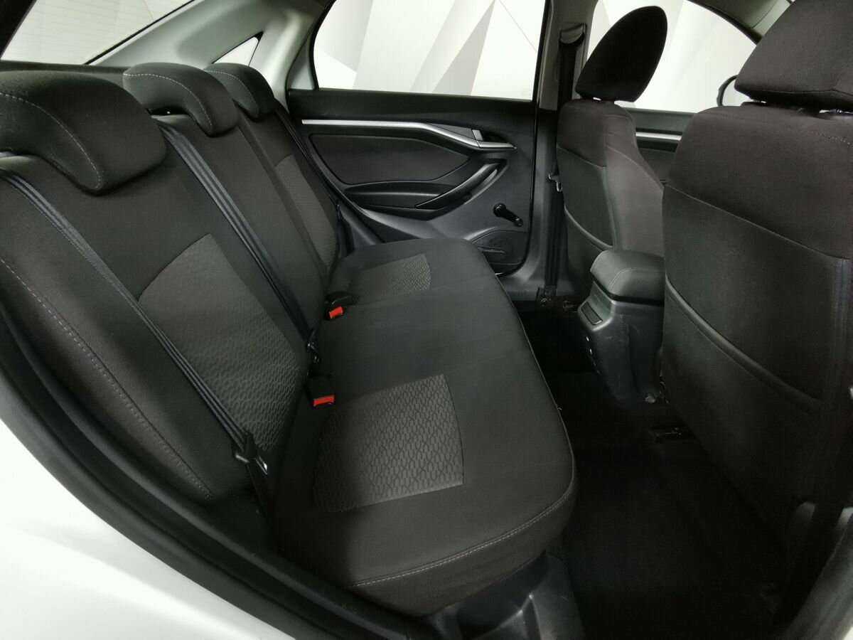 Купить Lada (ВАЗ) Vesta с пробегом. Фото: #11