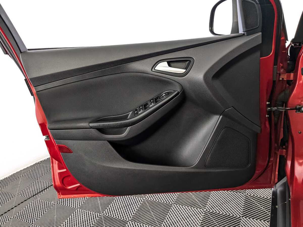 Купить Ford Focus с пробегом. Фото: #14