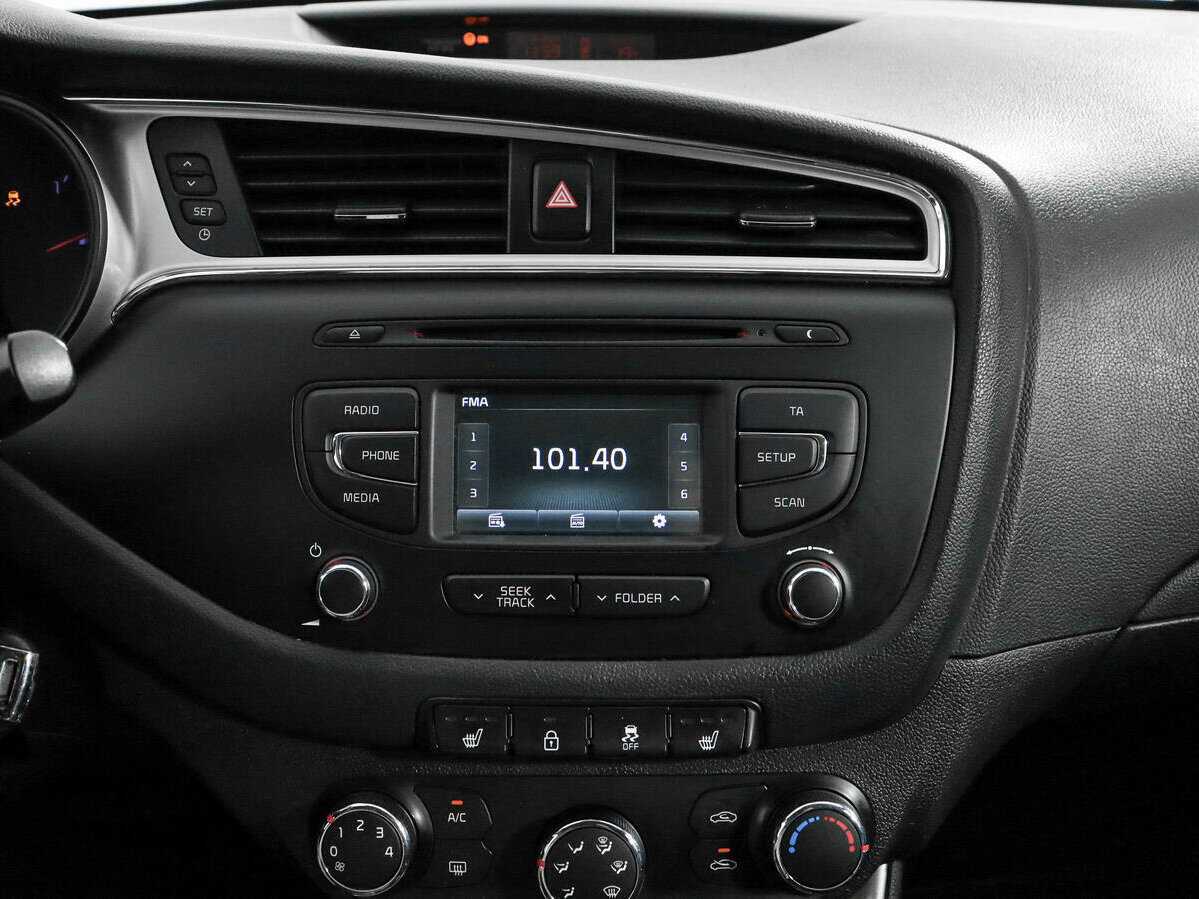 Купить Kia Ceed с пробегом. Фото: #12