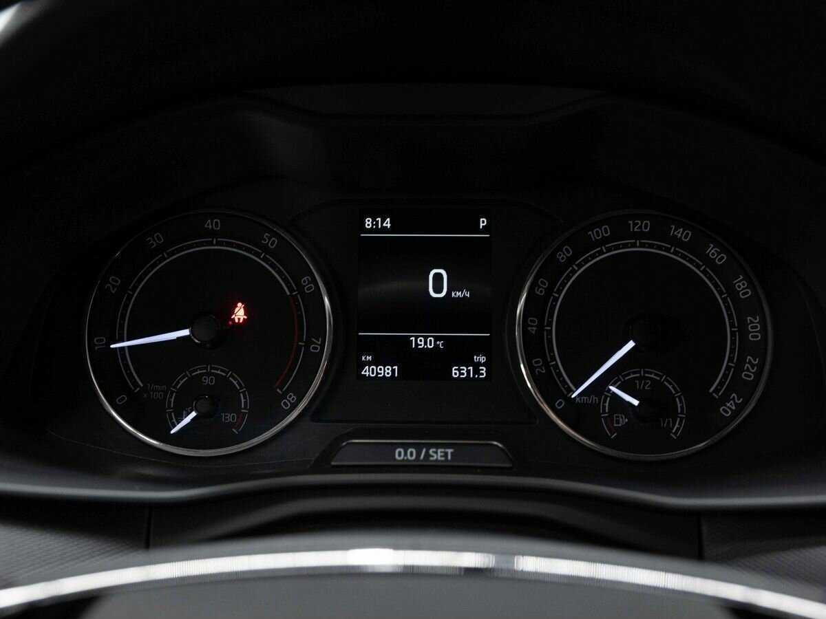 Купить Skoda Rapid с пробегом. Фото: #14