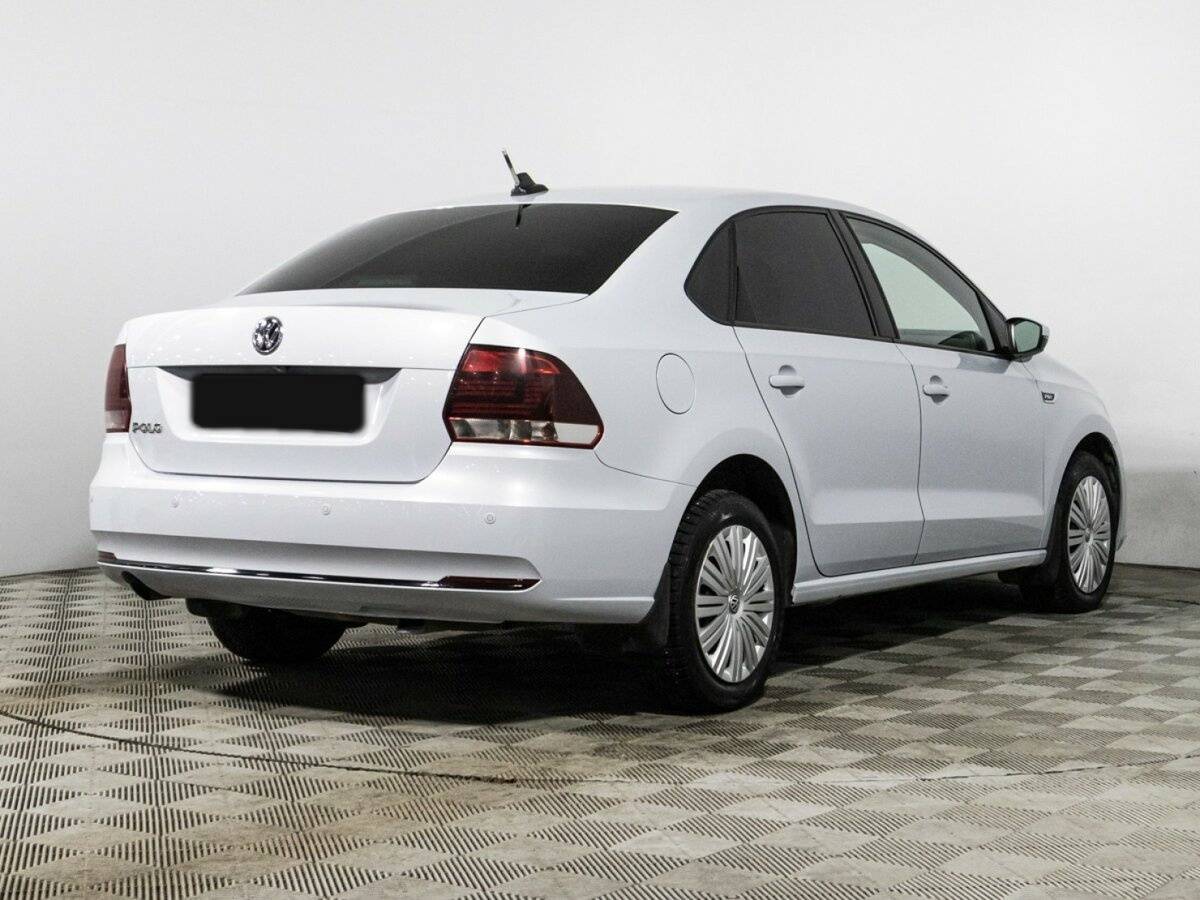 Купить Volkswagen Polo с пробегом. Фото: #4