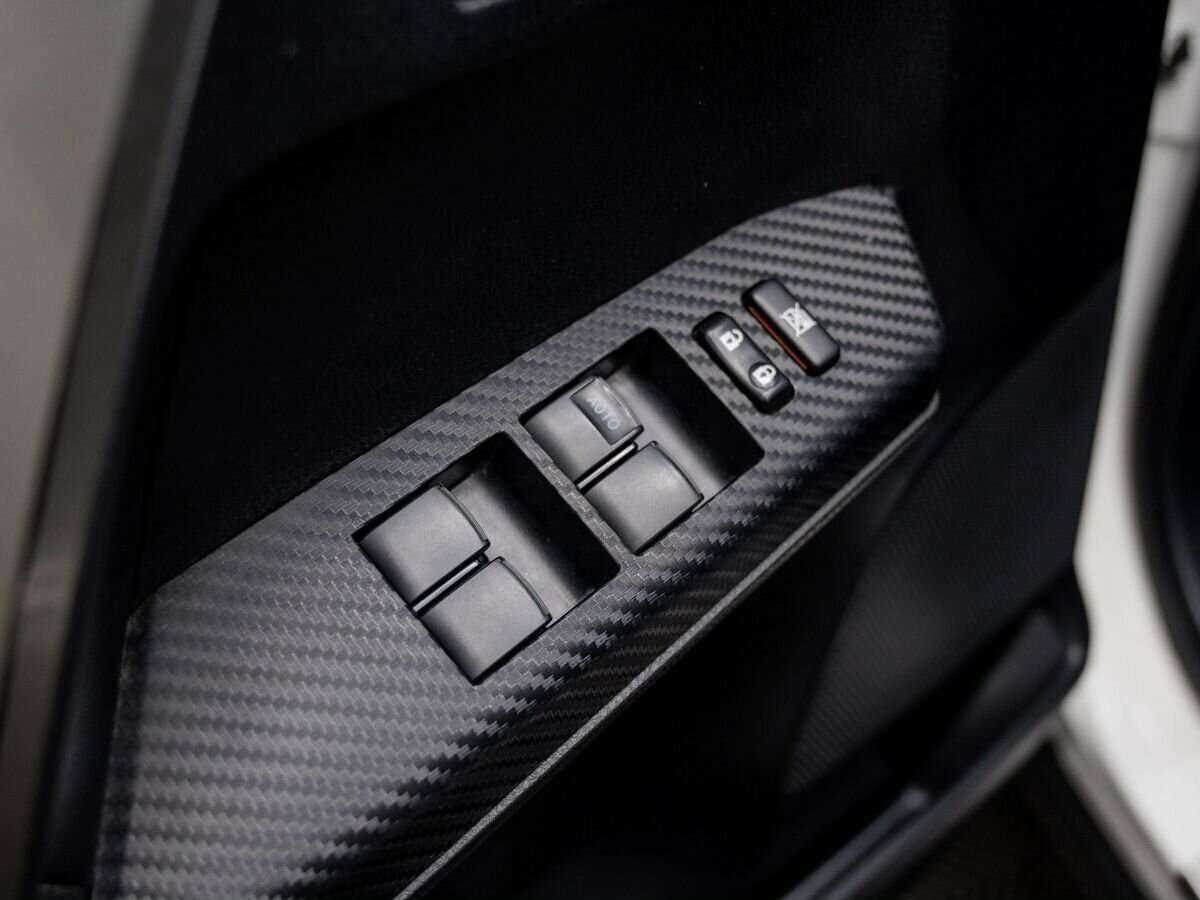 Купить Toyota RAV4 с пробегом. Фото: #14