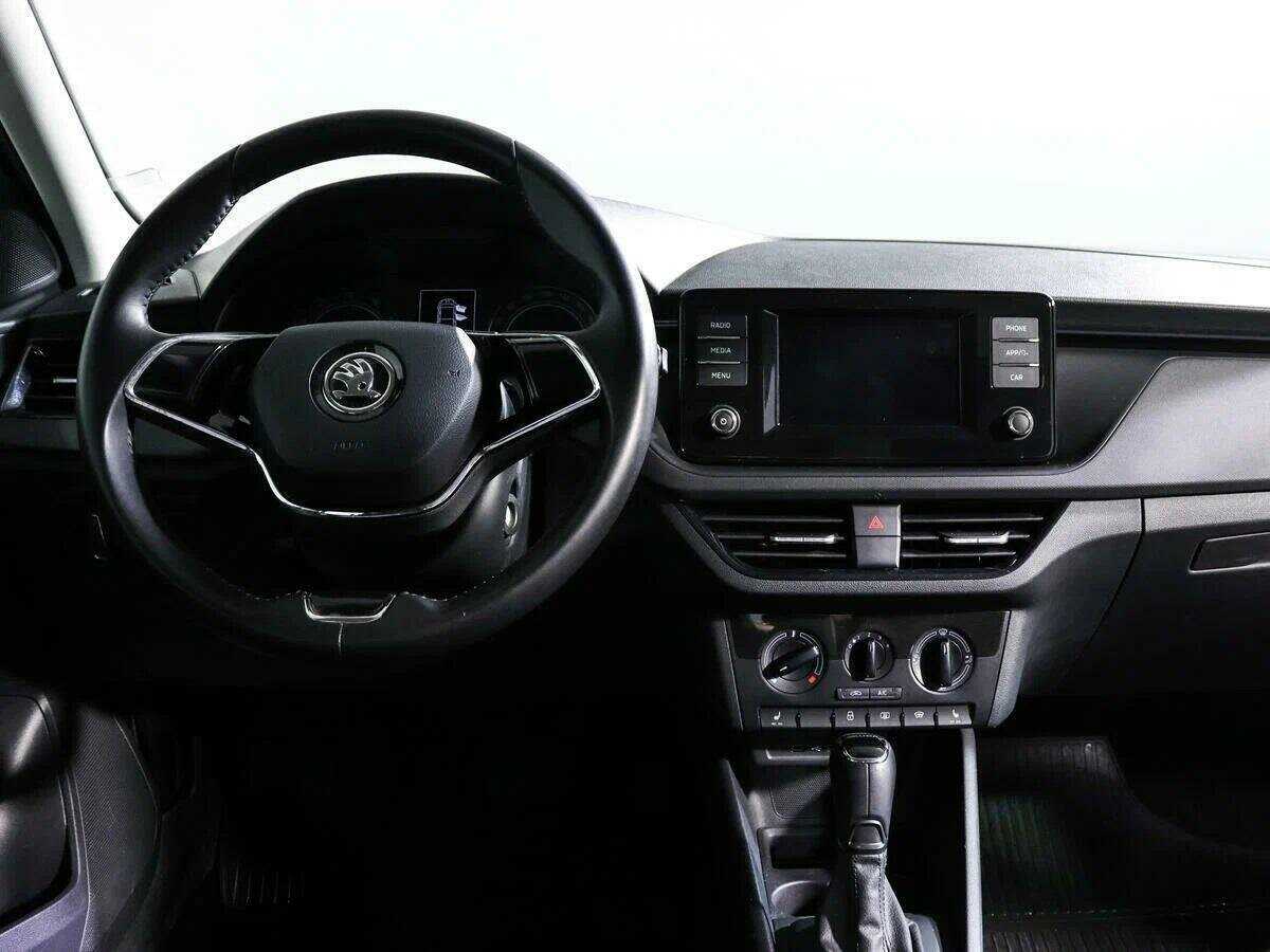 Купить Skoda Rapid с пробегом. Фото: #9