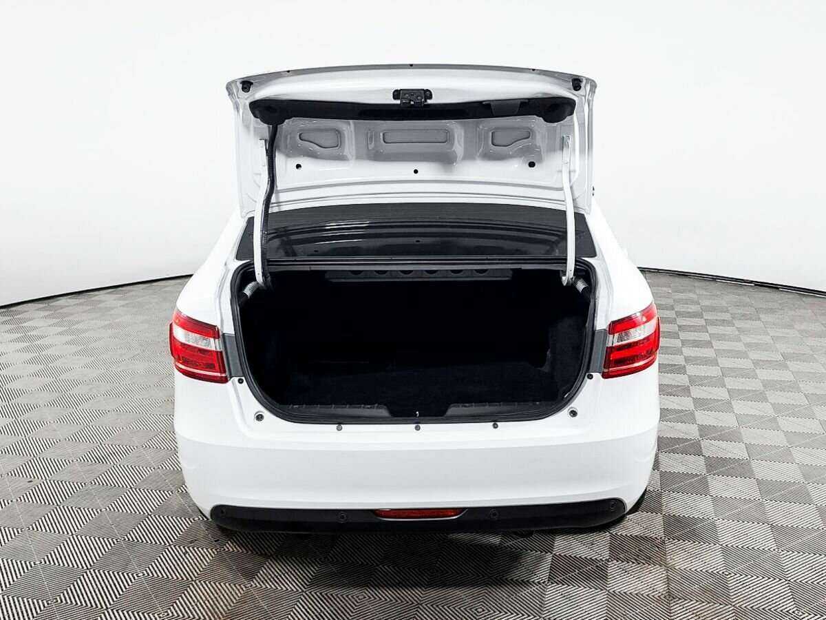 Купить Lada (ВАЗ) Vesta с пробегом. Фото: #7