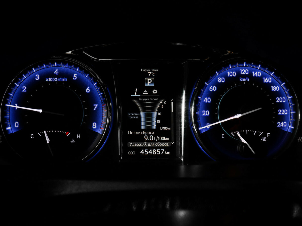 Купить Toyota Camry с пробегом. Фото: #8