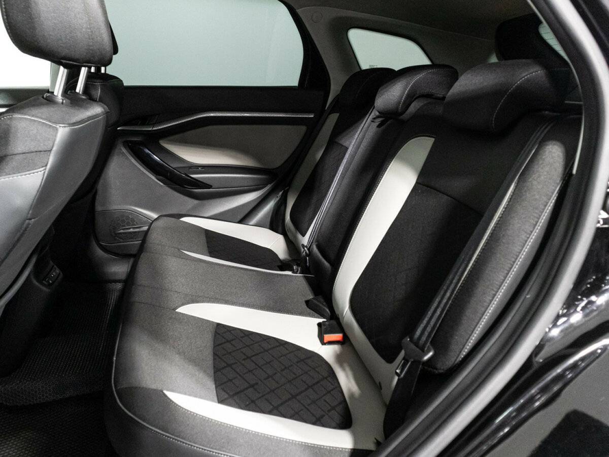 Купить Lada (ВАЗ) Vesta с пробегом. Фото: #9