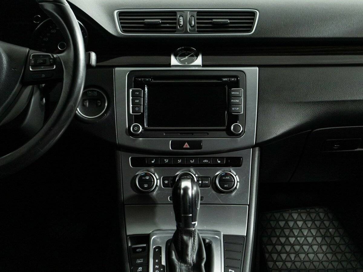 Купить Volkswagen Passat CC с пробегом. Фото: #13