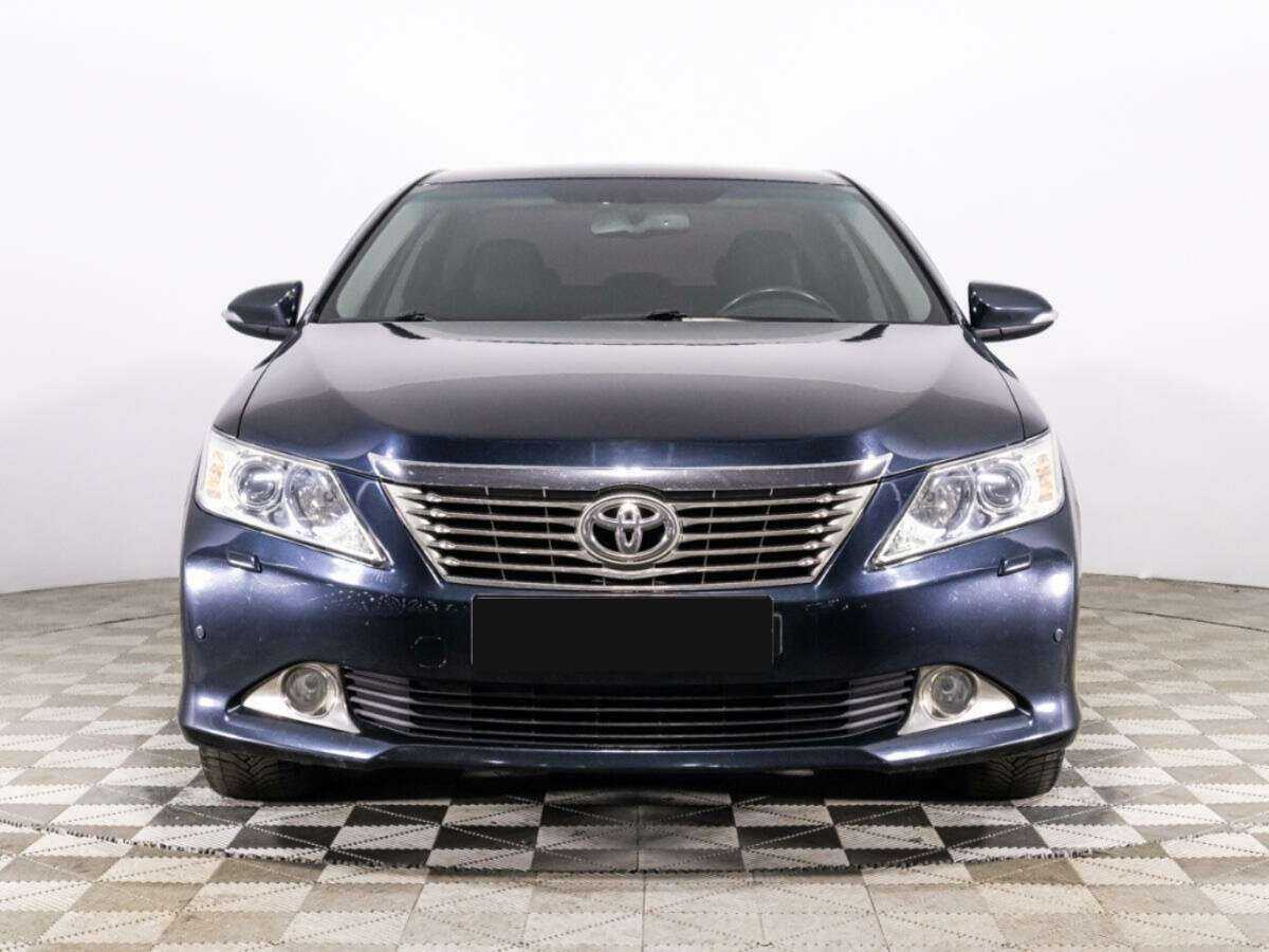 Купить Toyota Camry с пробегом. Фото: #1