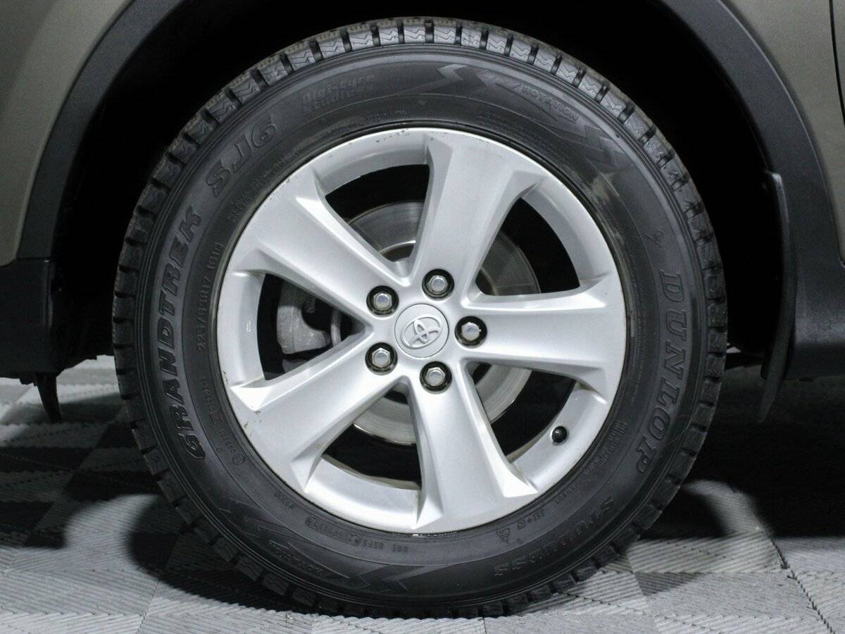 Купить Toyota RAV4 с пробегом. Фото: #20