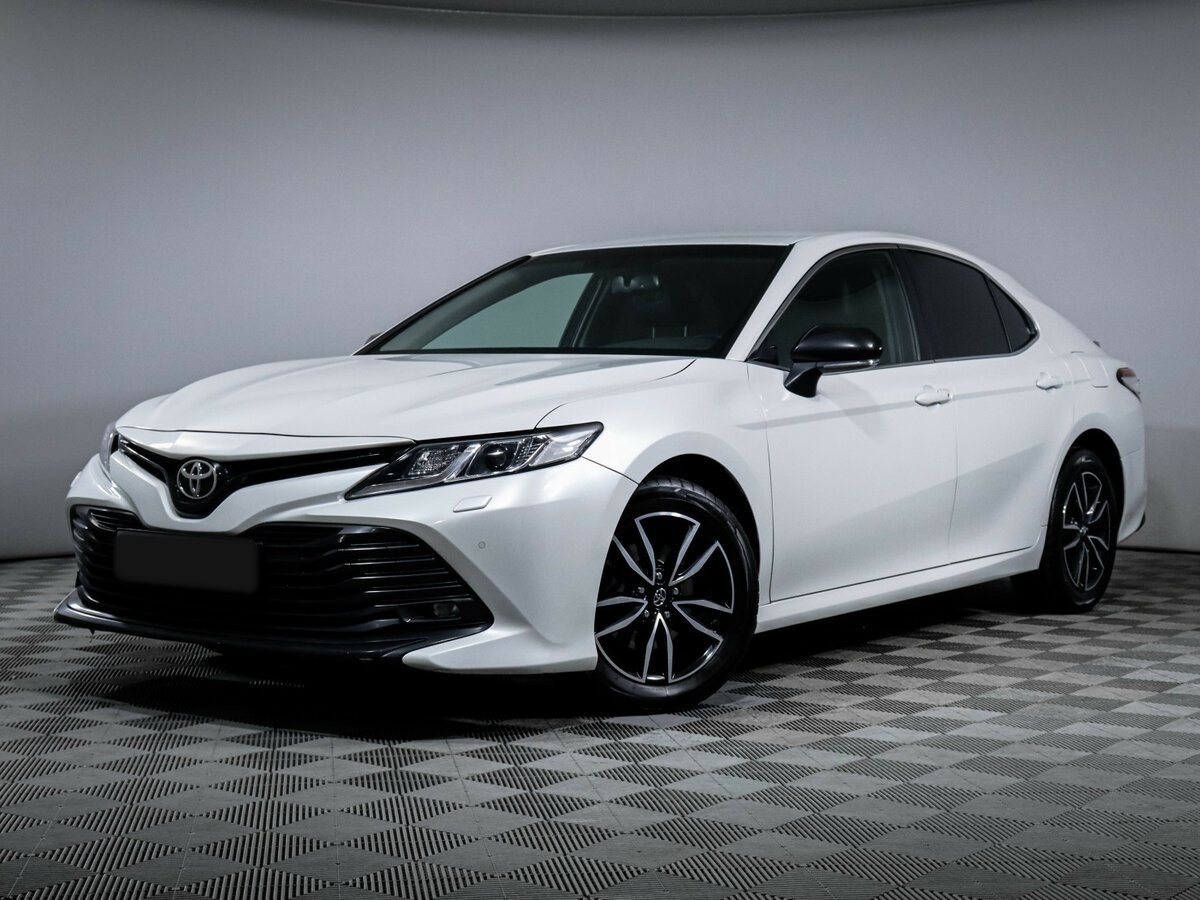 Купить Toyota Camry с пробегом. Посмотреть фото