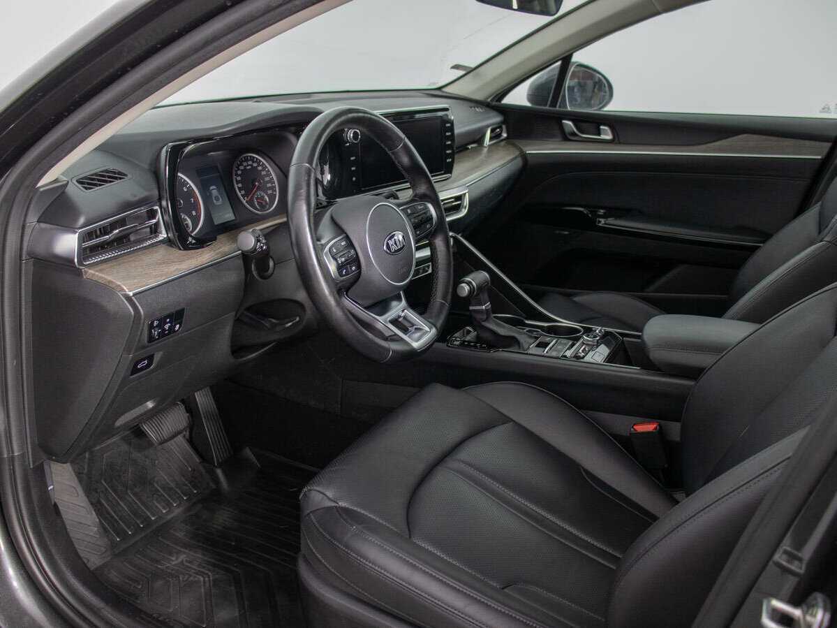 Купить Kia K5 с пробегом. Фото: #9