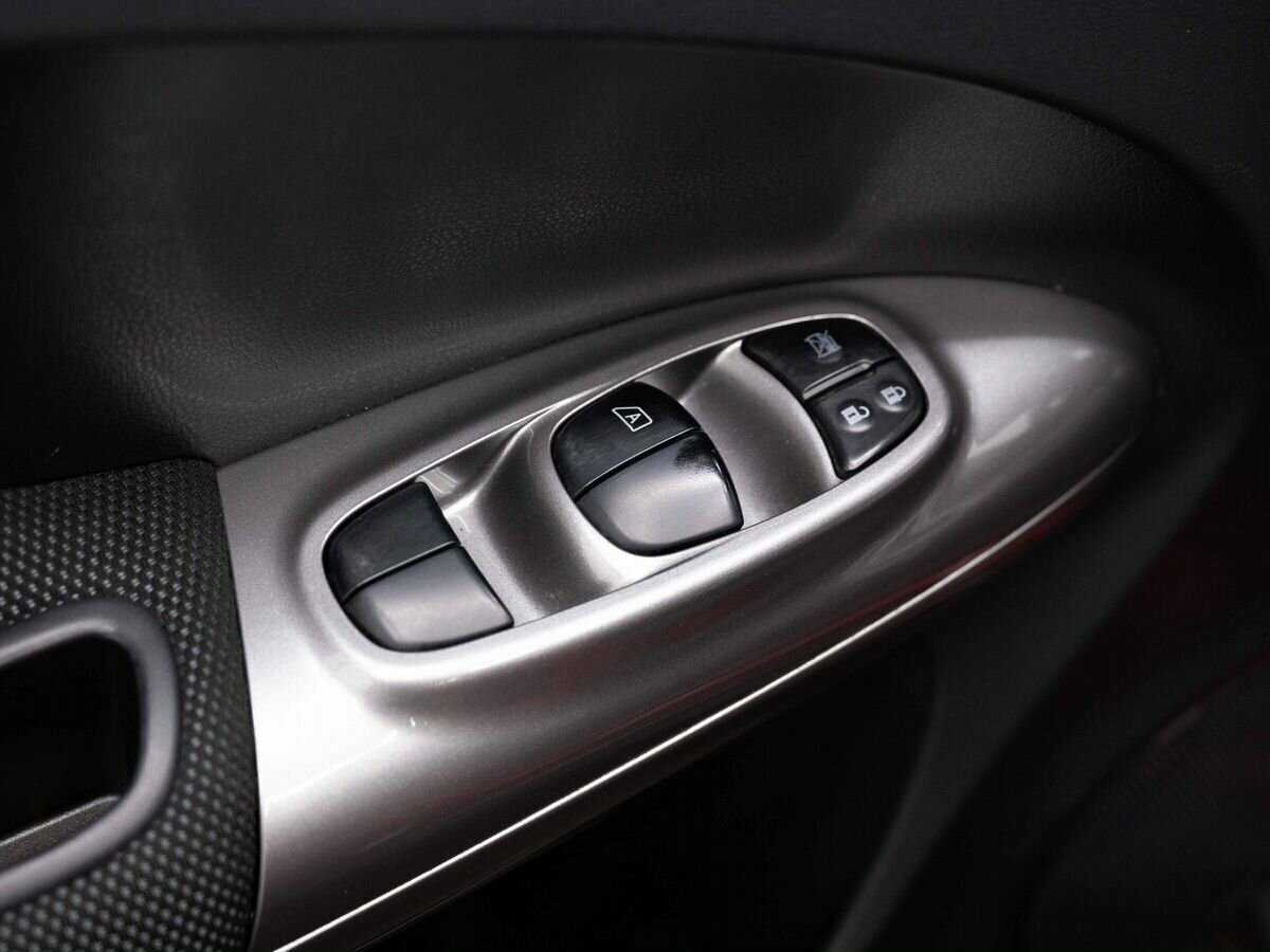 Купить Nissan Juke с пробегом. Фото: #15
