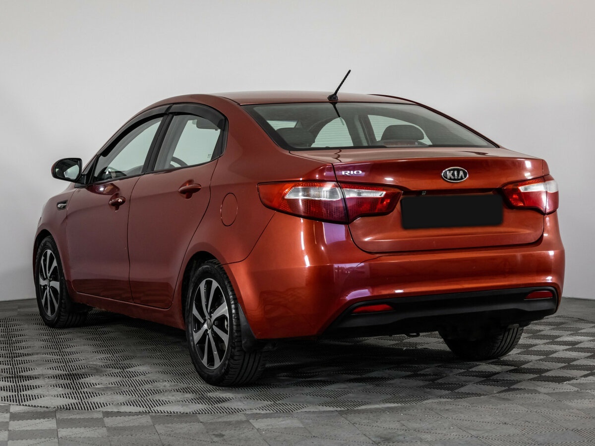 Купить Kia Rio с пробегом. Фото: #5