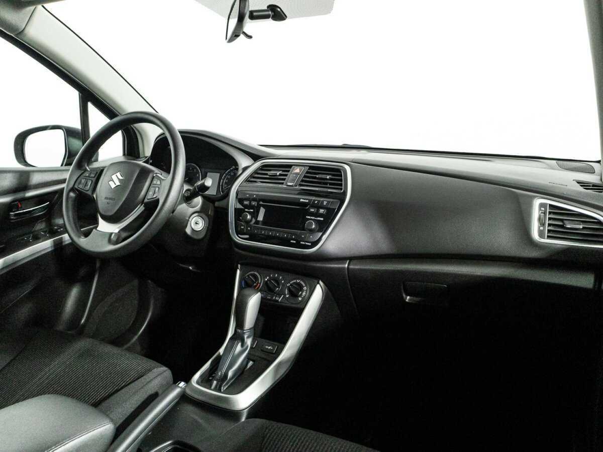 Купить Suzuki SX4 с пробегом. Фото: #8