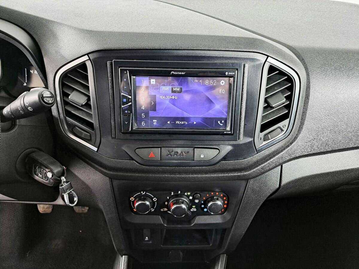 Купить Lada (ВАЗ) XRAY с пробегом. Фото: #12