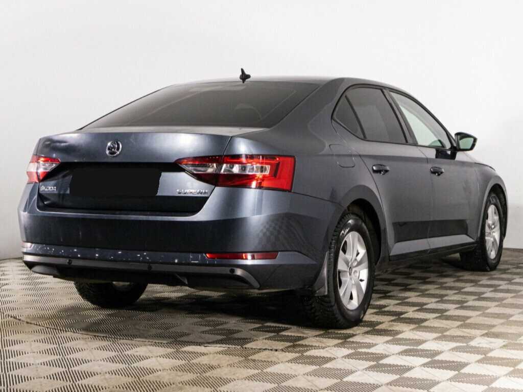 Купить Skoda Superb с пробегом. Фото: #3