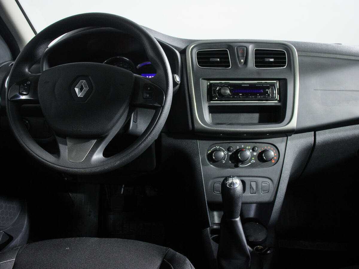Купить Renault Sandero с пробегом. Фото: #9