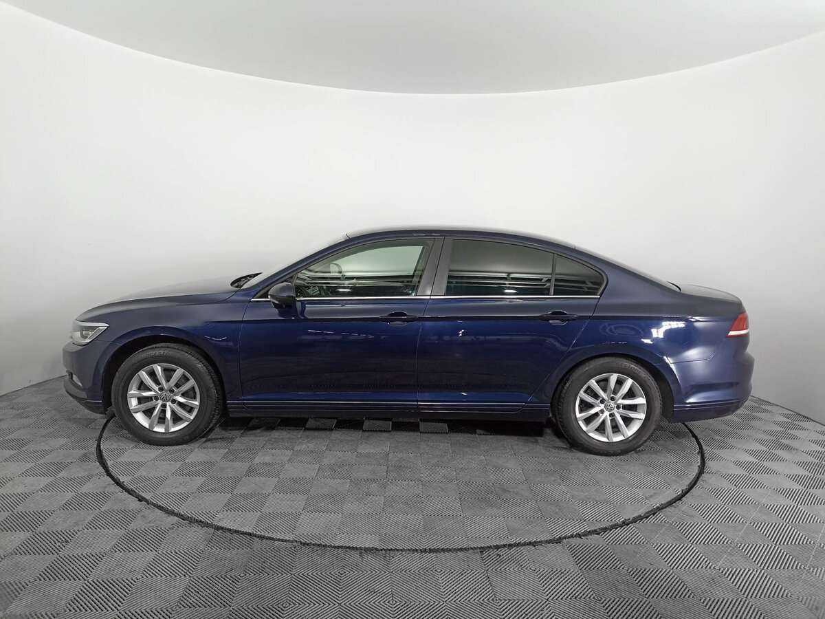Купить Volkswagen Passat с пробегом. Фото: #7
