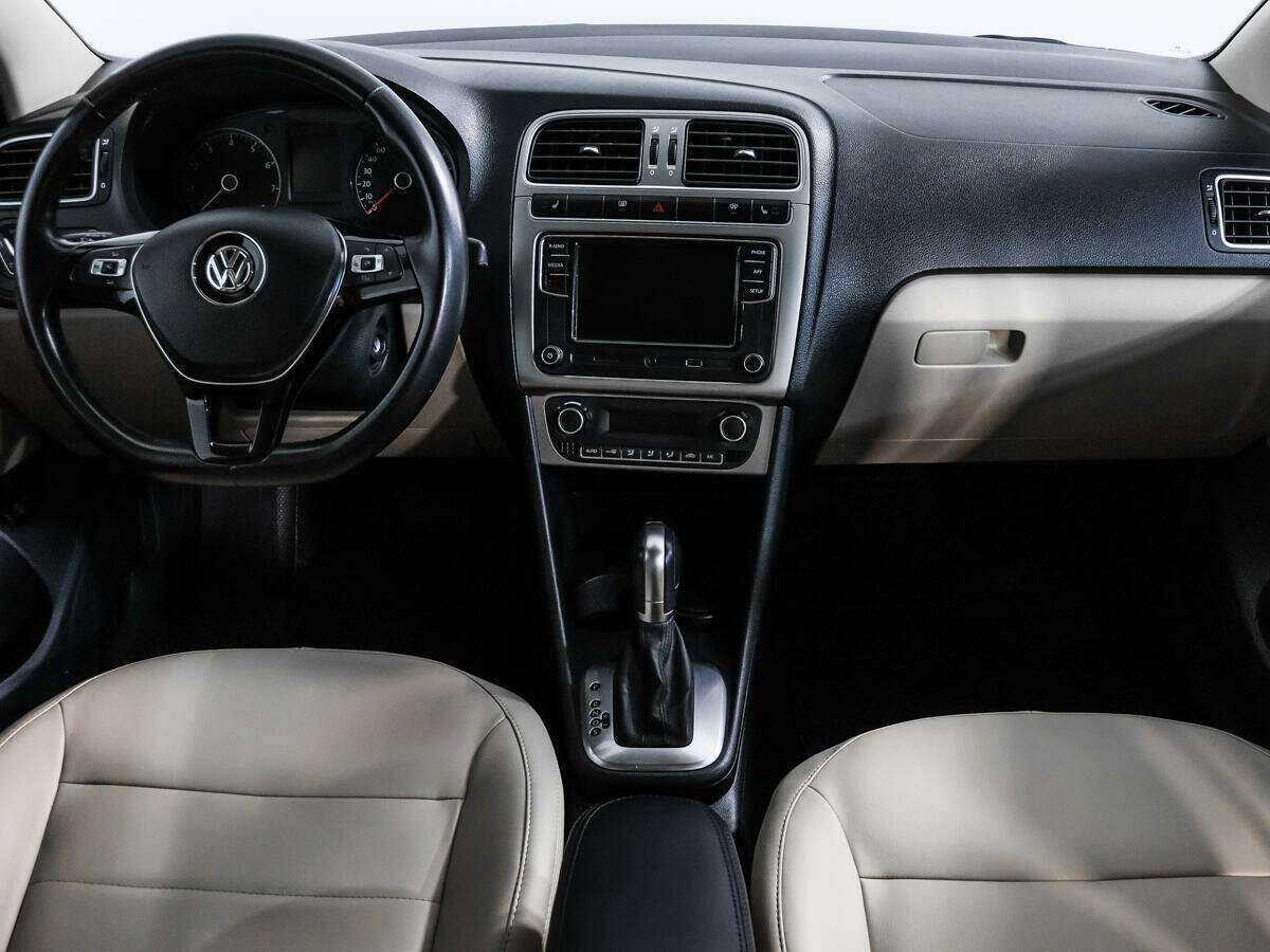 Купить Volkswagen Polo с пробегом. Фото: #9