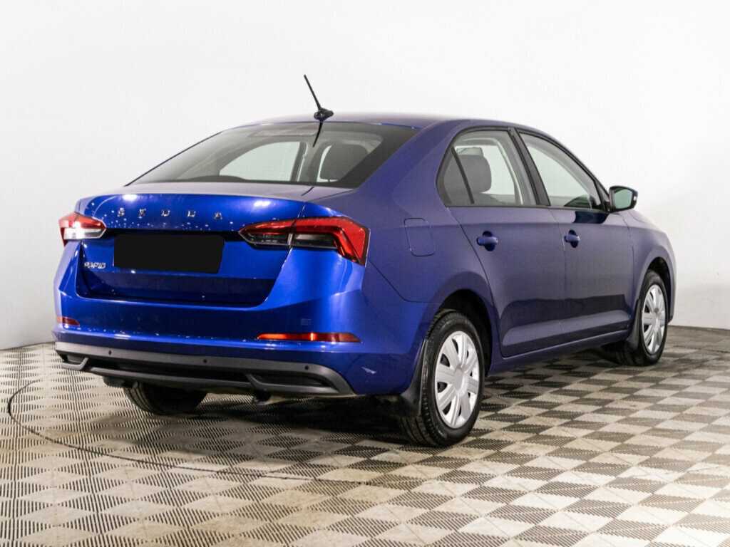 Купить Skoda Rapid с пробегом. Фото: #4
