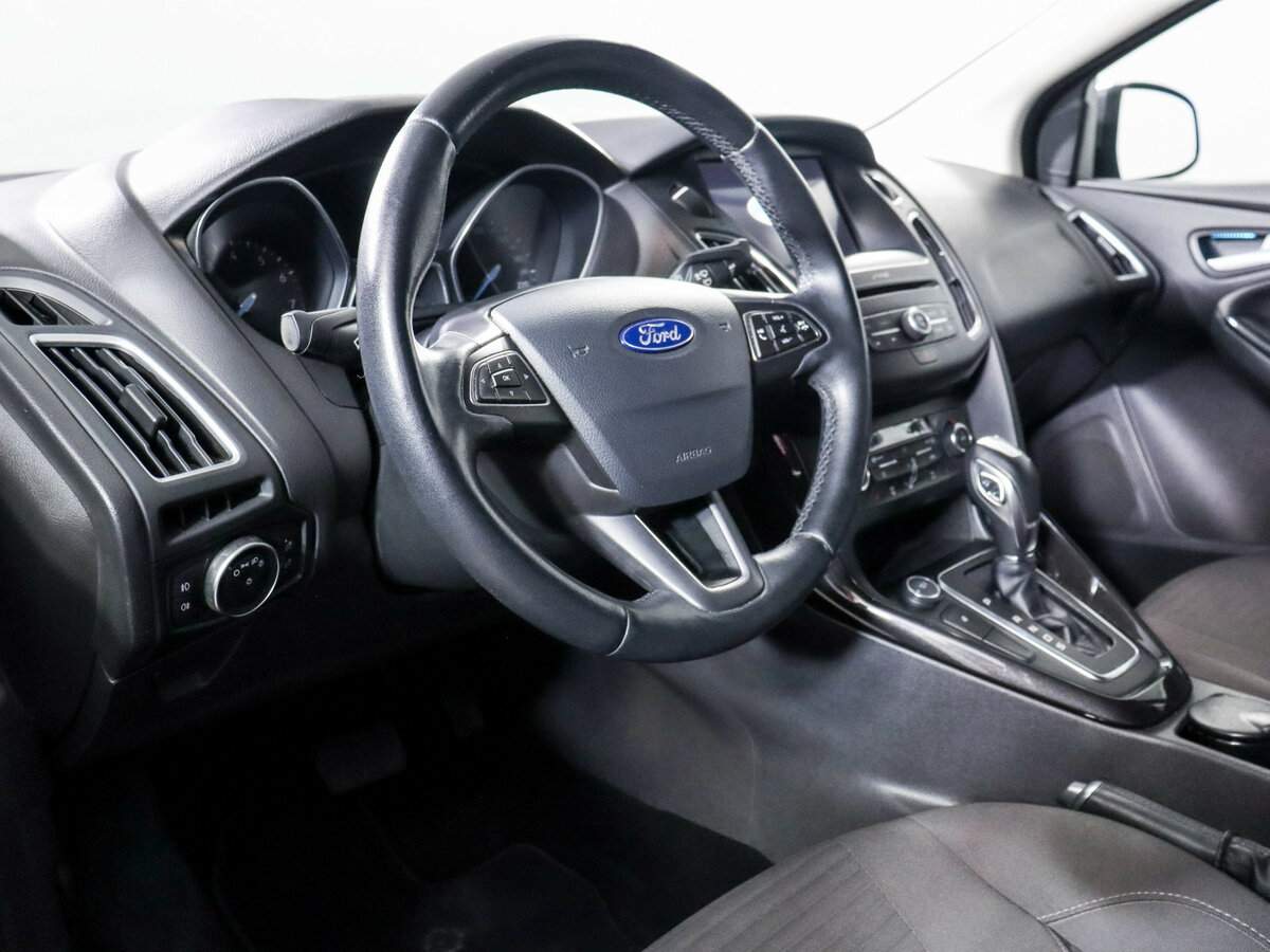 Купить Ford Focus с пробегом. Фото: #10