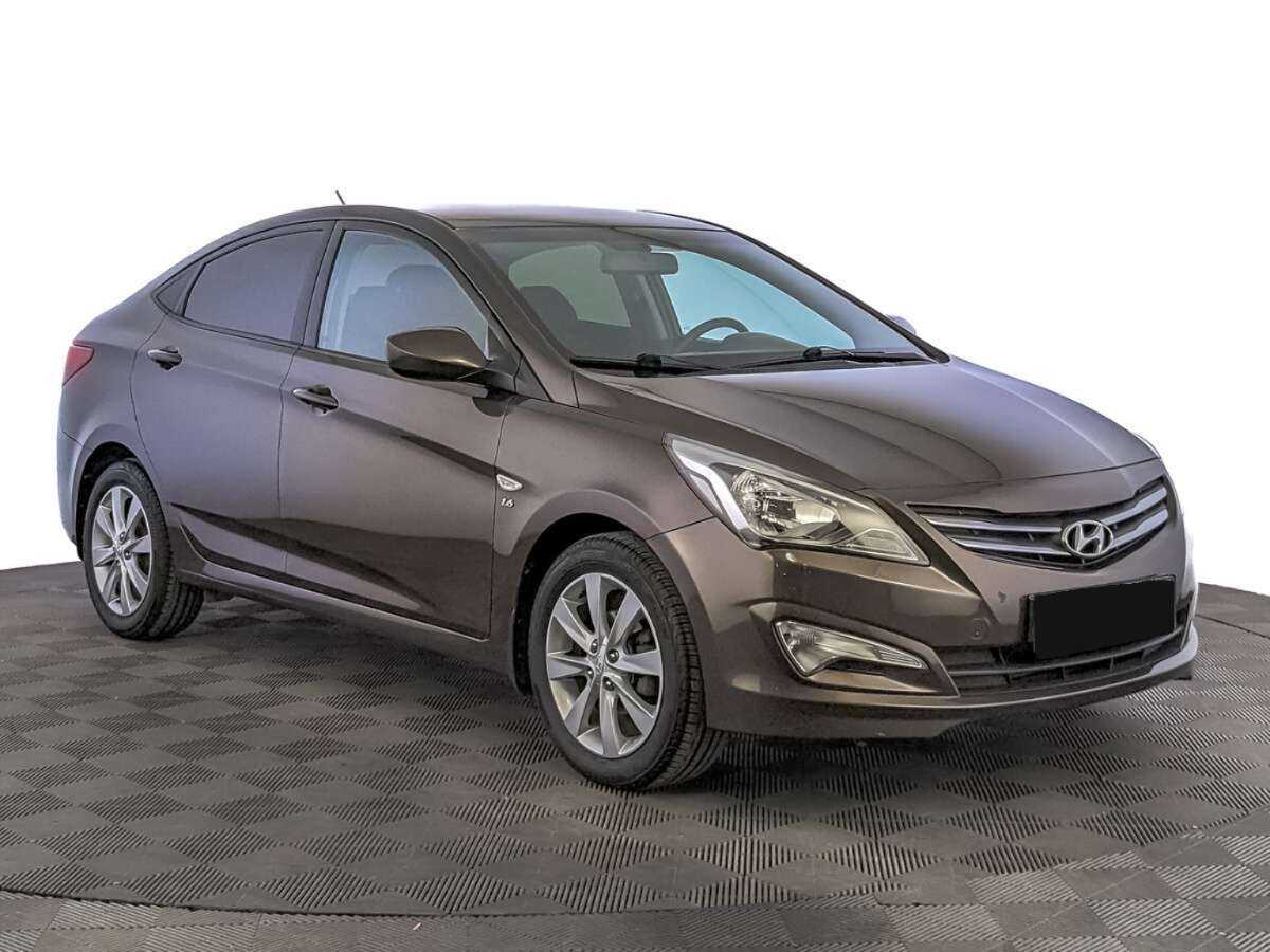 Купить Hyundai Solaris с пробегом. Фото: #2