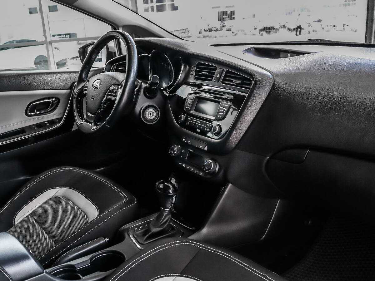 Купить Kia Ceed с пробегом. Фото: #10