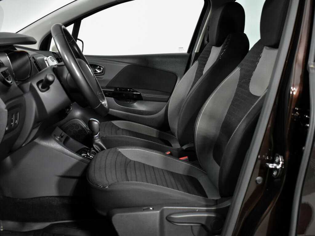 Купить Renault Kaptur с пробегом. Фото: #11